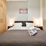 Cozy & Modern Renovated Flat For 4Ppl