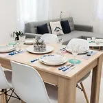 Gorgeous Apartment In Athens Gtd8280-02