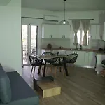 Aeraki House