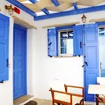Karyatides Apartments