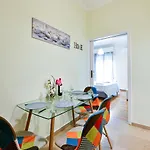 Athenian Sunny Apartment