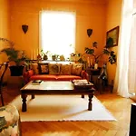 Apartment With Roof Garden-American Embassy Area-Fast Internet