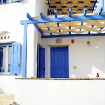 Karyatides Homes