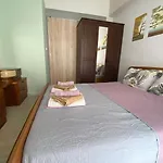 Maki Apartment