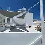 Cycladic Rooftop House In The Heart Of Parikia