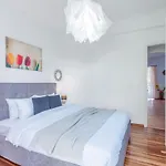 Modern Escape Near Riviera & Niarchos Foundation!