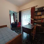 Charming Apartment In The Neighborhood Of Pangrati