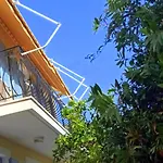 Lourantos Bayside Apartments