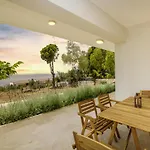 Bay'S Balcony Verga