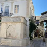 Iakovos' Luxury House