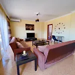 Atrium Luxurious Sea View Apartment
