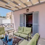 Takis Guesthouse- Laoura-Hermoupolis