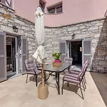 Takis Guesthouse-Orneda-Hermoupolis