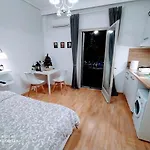 Elegant Central Studio Free Wifi And Netflix
