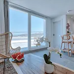 Nautica Suites - Grand Suite With Jacuzzi