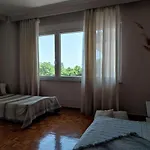 Emme Central - Spacious Apartment