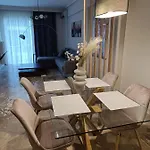 59 Apartment Central Square Kalamata & Parking