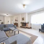 Lovely & Spacious 2-Bedroom Rental Unit In Glifada