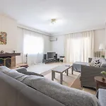 Lovely & Spacious 2-Bedroom Rental Unit In Glifada