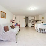 Casa Nebari Seaside Retreats - Fully Equipped, Ideal Spot