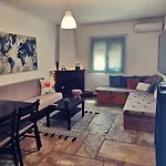 Cheerful 3 Bedroom House With Open Fireplace