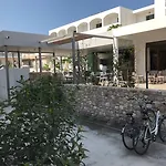 Imperial Hotel And Apartments