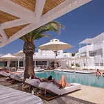 Andronikos Hotel (Adults Only)