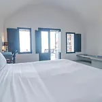 Grand Ambassador Santorini Hotel (Adults Only)