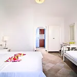 Koufonisia Hotel & Resort