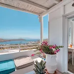 Apollo Suite Serifos