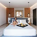 Milestones Naxos