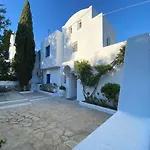 Retreat Villa By The Sea With Pool In Porto Heli