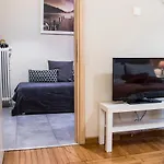 City Stay Close To The Metro A Charming Flat