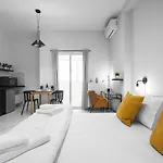 Breez Apartments, The Luxury Suites