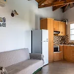 Afroksilia Villa Triantafilo