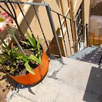 Stylish, Basement Studio With Roof Top Access - Ep9B