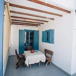 Potter'S Apartment/40 Meters From The Beach