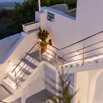 Sunborn Oia Suites