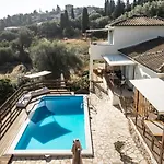 Afroksilia Villa Gardenia