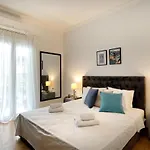 Elegant Big Apartment In Athens Center With Balcony