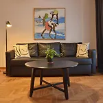 Eutopia Luxury Studio