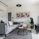 Magnificent 2Br Apartment In Marousi By Upstreet
