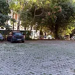 Eclectic Lyxyry 2 {Free Parking}