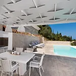 Villa Anthos - Fresh Modern Villa, Pool, Close To The Beach