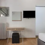 Fully Renovated 1 Bedroom Condo