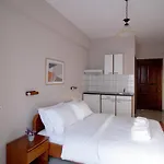 Pomelo Rooms