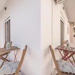 Lighthouse Apartment In The Heart Of Athens