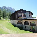 Montgenevre : Duplex 6 Pers, Skis Aux Pieds, Proche Centre, Vue Ouest, Parking Inclus, Animaux Acceptes - Fr-1-330D-113