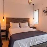 Veranda 2-Guest Apartment