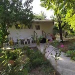 Ο Κήποσ Στην Αγια Βασσα